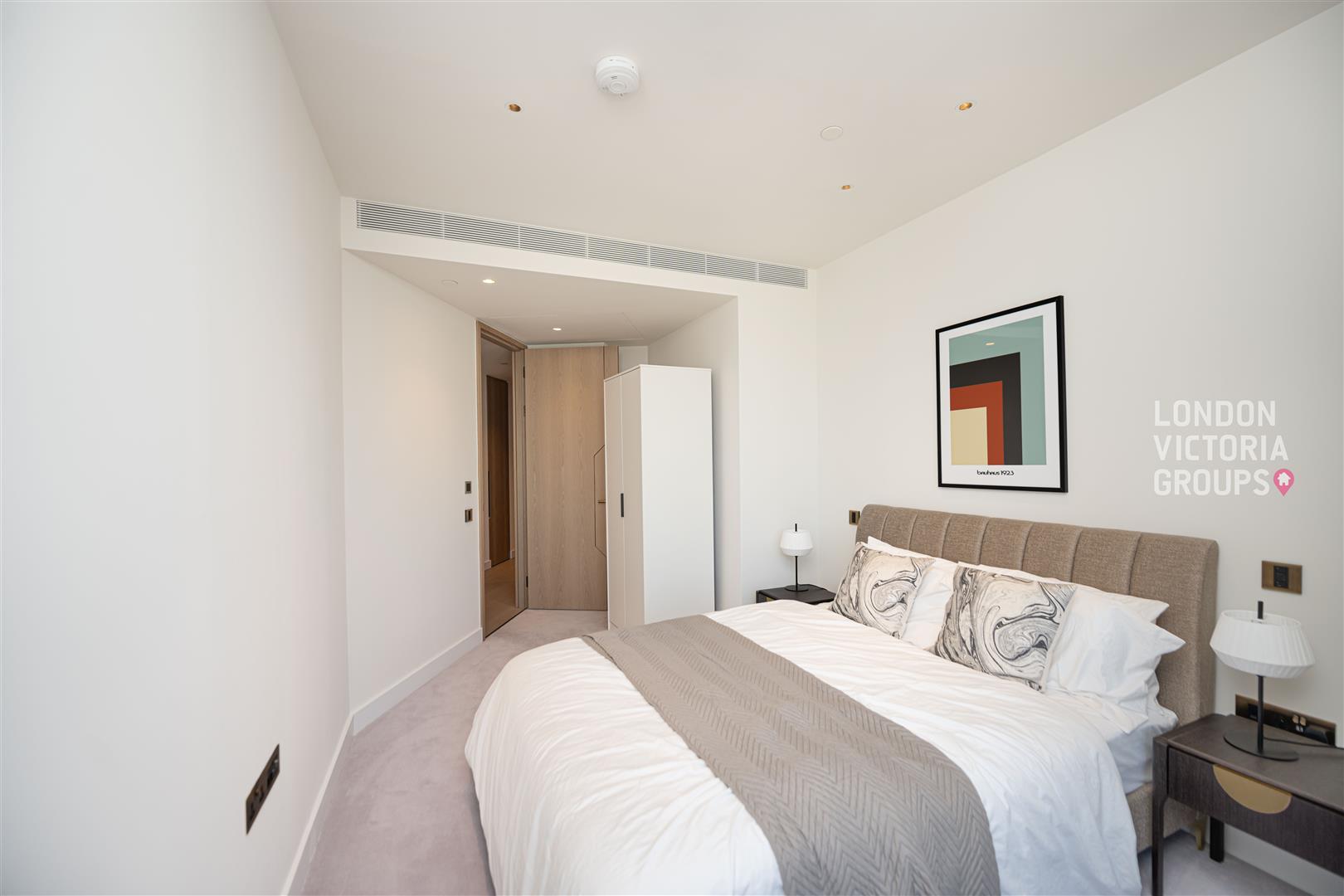 River Park Tower, 1 Nine Elms Lane, LONDON
